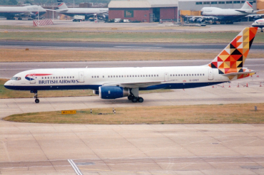 G-CPET (29115) 1998 Boeing 757-236