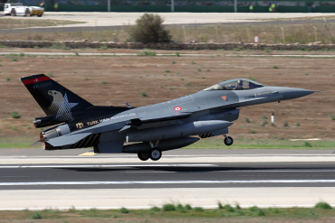 88-0025 (4R-27) General Dynamics F-16C Fighting Falcon