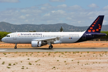 OO-SNC (1797) 2002 Airbus A320-214
