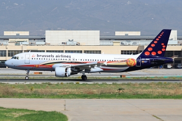 OO-SNC (1797) 2002 Airbus A320-214