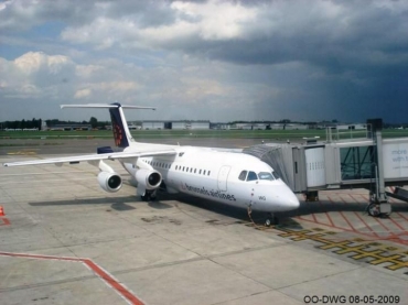 OO-DWG (cn E3336) BAe Avro RJ100