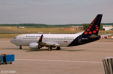 OO-LTM (25070) 1991 Boeing 737-3M8(WL)