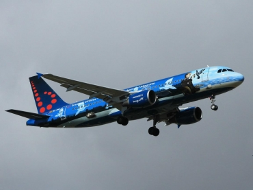 OO-SNC (1797) 2002 Airbus A320-214