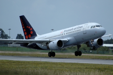 OO-SSG (1160) 2000 Airbus A319-112