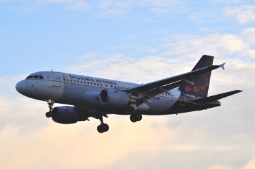 OO-SSM (1388) 2000 Airbus A319-112