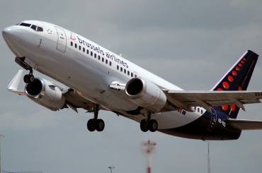 OO-VEG (cn 28568) Boeing 737-36N