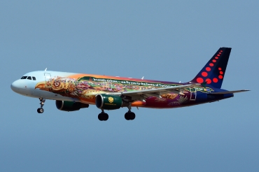 OO-SNF (2810) 2006 Airbus A320-214