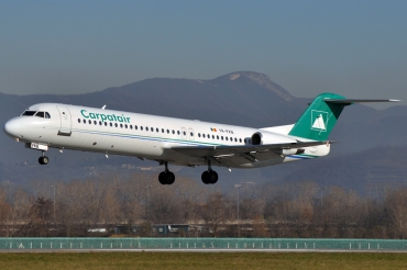 YR-FKB (011369) Fokker 100