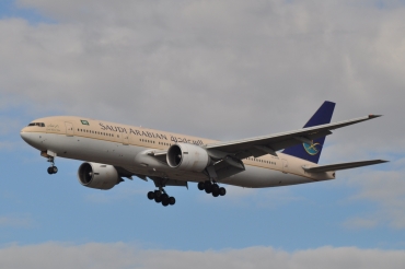 HZ-AKB (cn 28345) Boeing 777-268ER