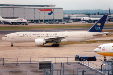 HZ-AKK (28354) 1998 Boeing 777-268ER