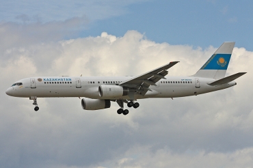 UP-B5701 (23454) 1986 Boeing 757-2M6