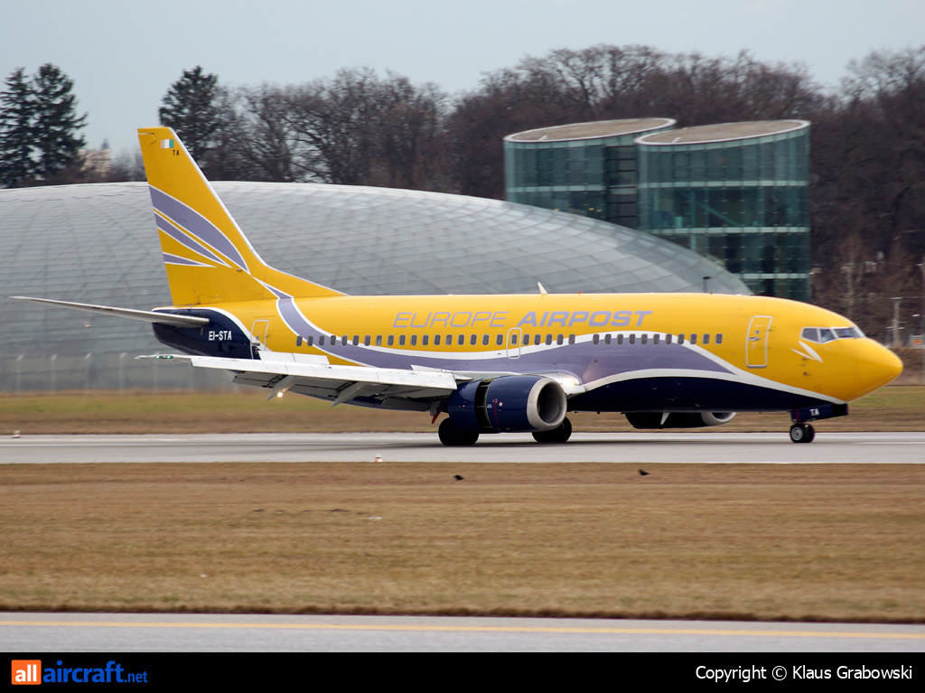 EI-STA · Boeing 737-31S · (SZG / LOWS)