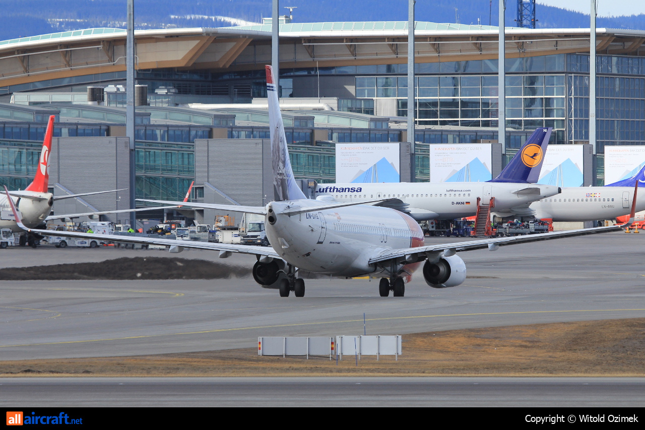 LN-DYE · Boeing 737-8JP(WL) · (OSL / ENGM)