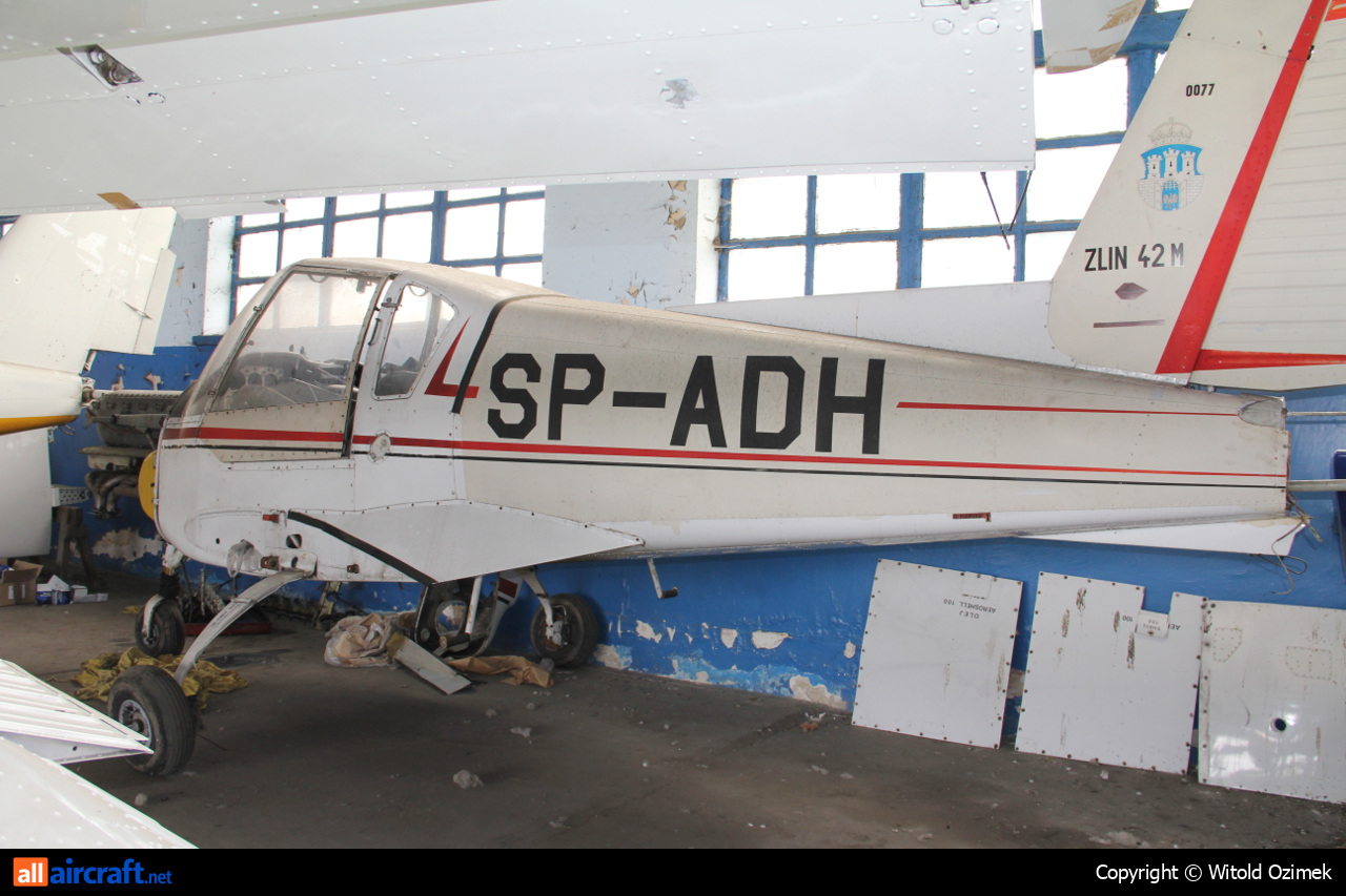 SP-ADH · ZLIN 42M · (EPKP)