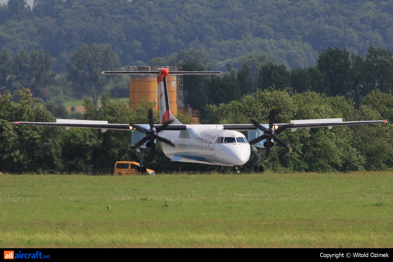 OE-LGJ · Bombardier Dash 8-Q402 · (KRK / EPKK)