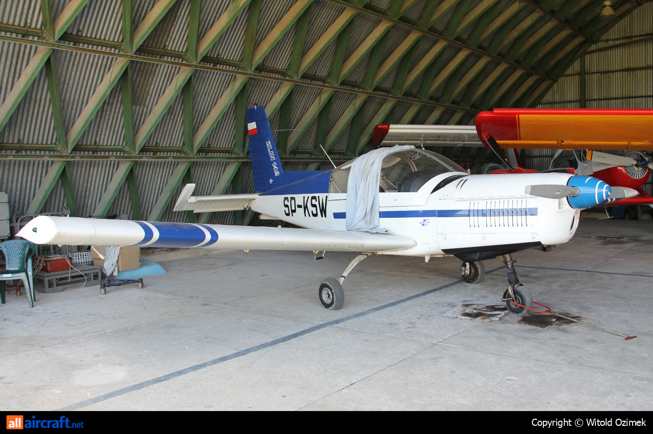 SP-KSW · Zlin Z-142 · (EPNL)