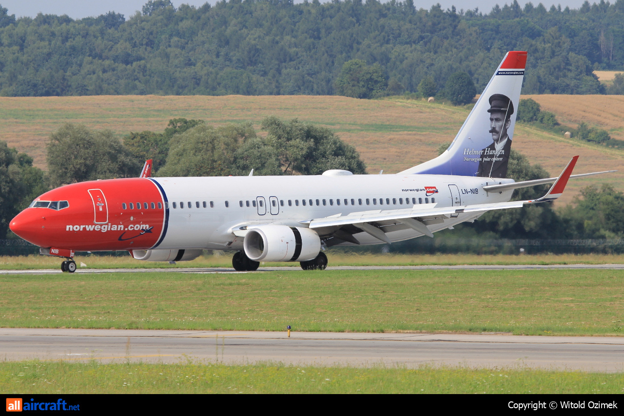 LN-NIB · Boeing 737-86J(WL) · (KRK / EPKK)