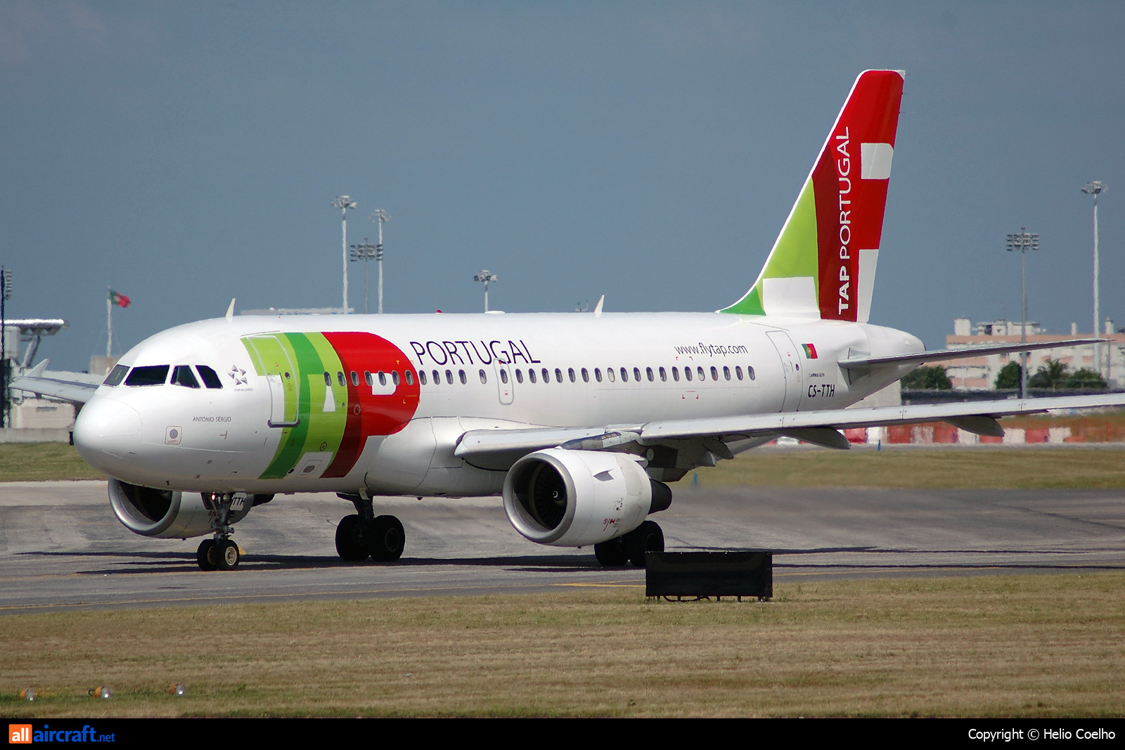 CS-TTH · Airbus A319-111 · (LIS / LPPT)