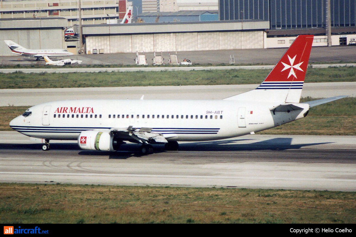 9H-ABT · Boeing 737-3Y5 · (LIS / LPPT)