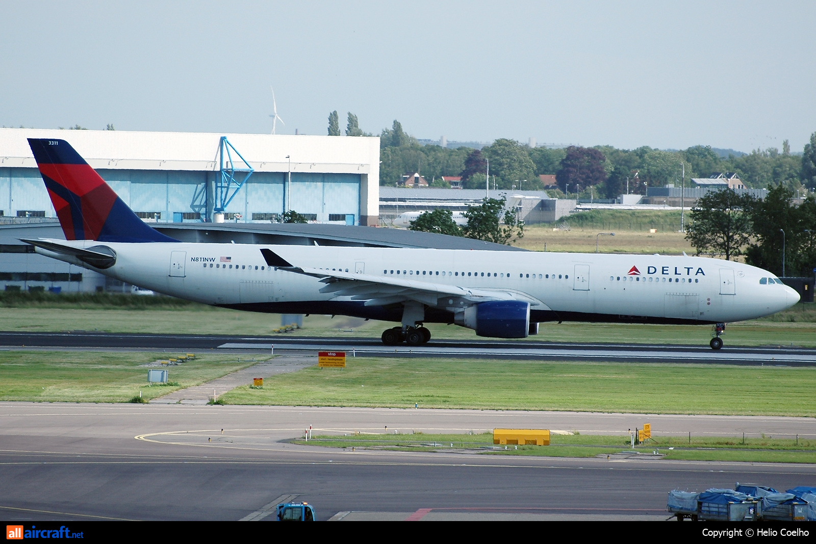 N811NW · Airbus A330-323 · (AMS / EHAM)