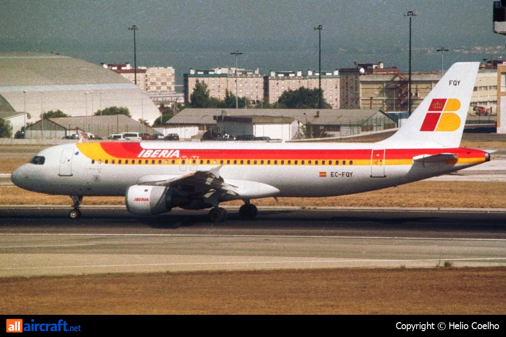 EC-FQY · Airbus A320-211 · (LIS / LPPT)