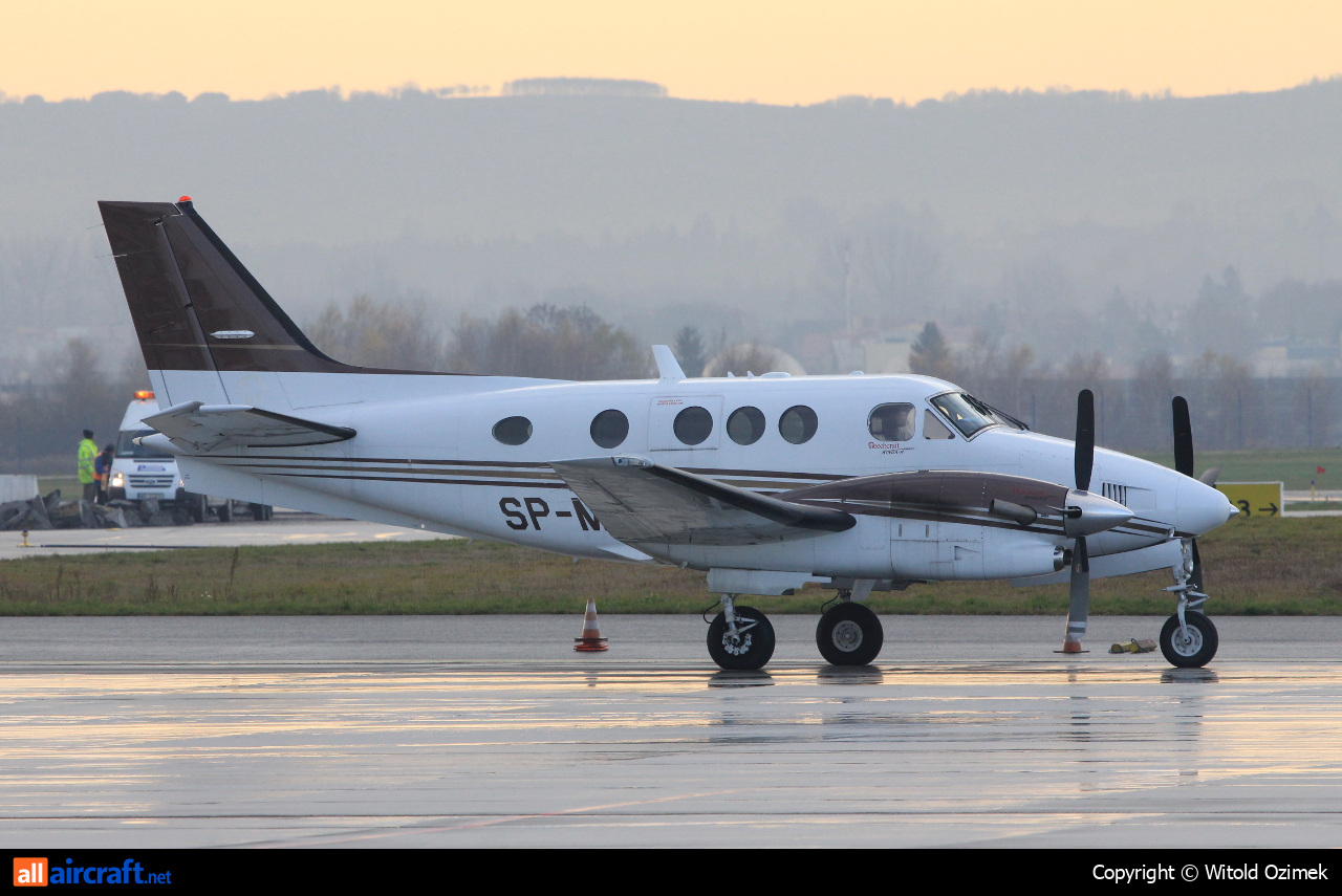 SP-MMS · Hawker Beechcraft C90GTI · (RZE / EPRZ)