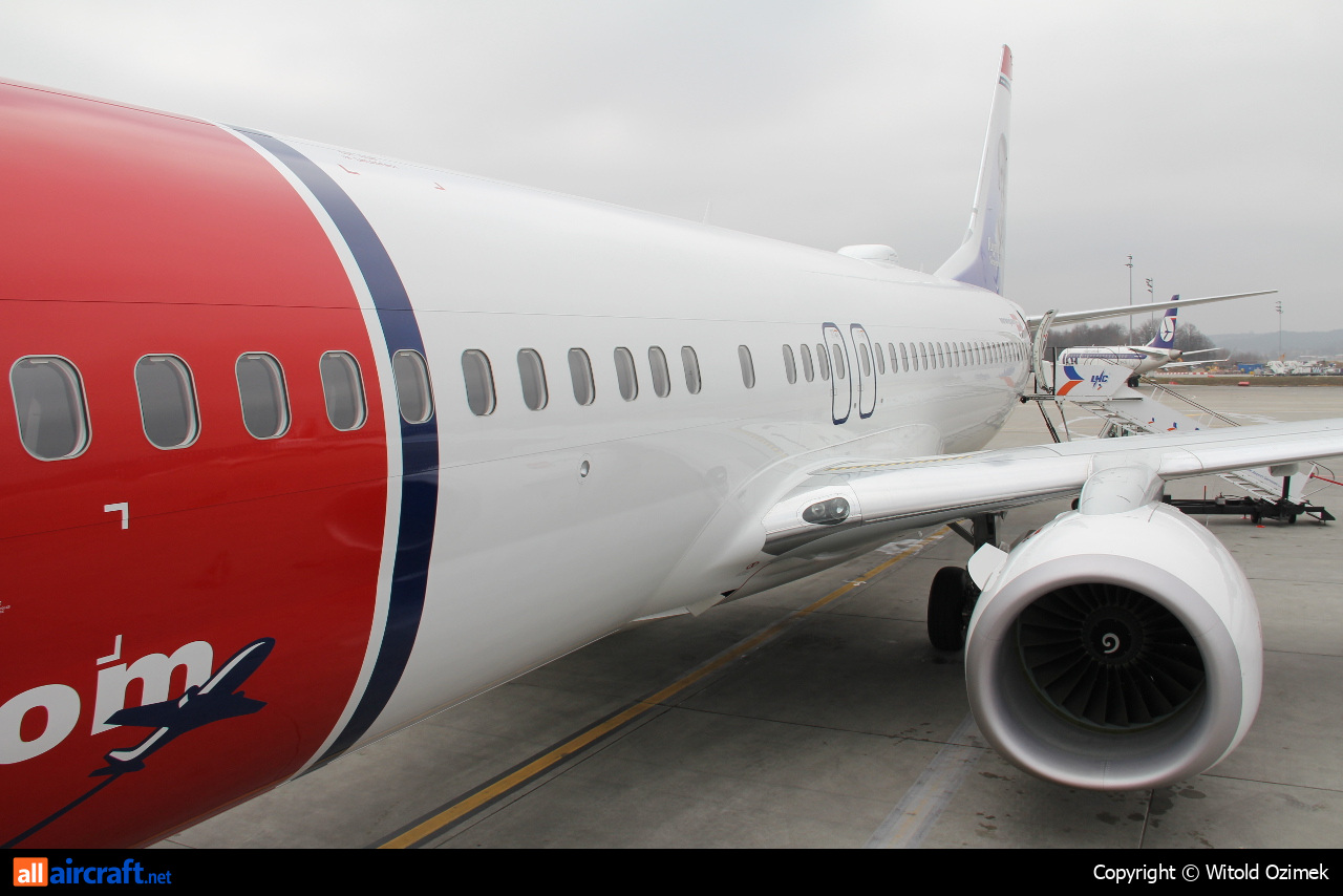 LN-NGS · Boeing 737-8JP(WL) · (KRK / EPKK)