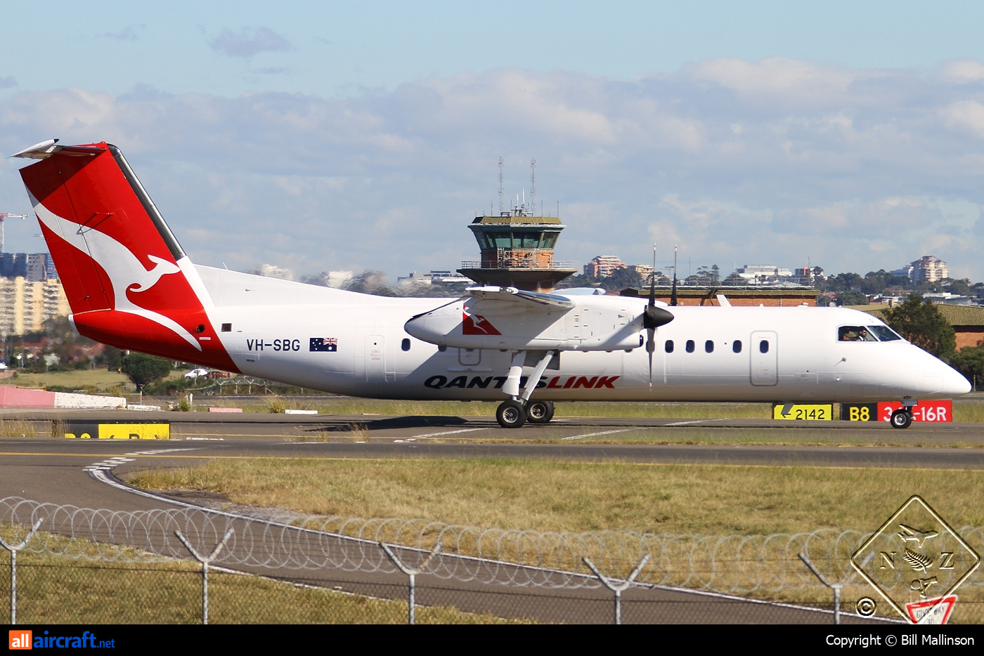 VH-SBG · Bombardier Dash 8-Q315 · (SYD / YSSY)
