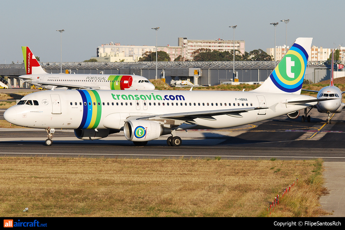 F-HBNA · Airbus A320-214 · (LIS / LPPT)