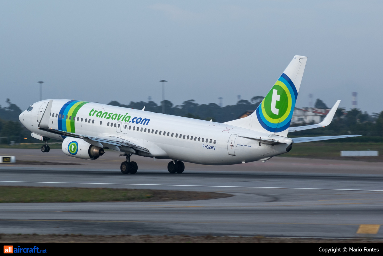 F-GZHV · Boeing 737-85H(WL) · (OPO / LPPR)