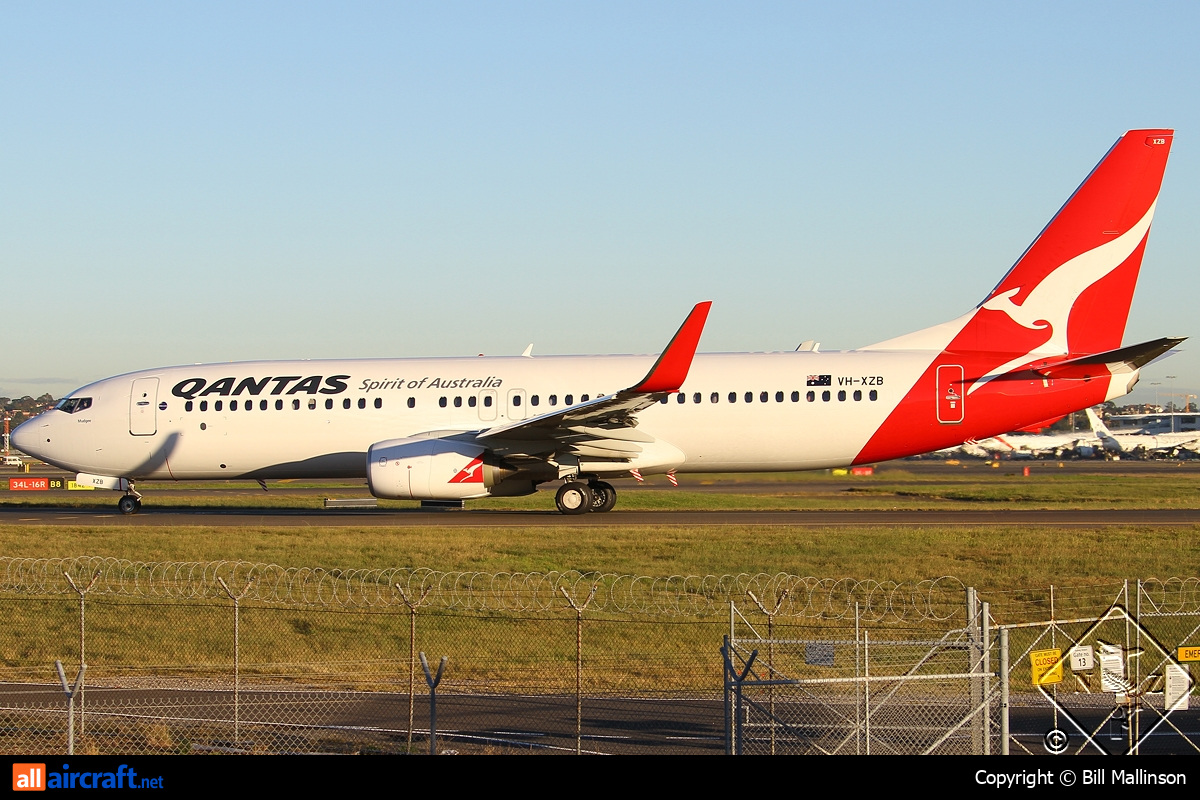 VH-XZB · Boeing 737-838(WL) · (SYD / YSSY)