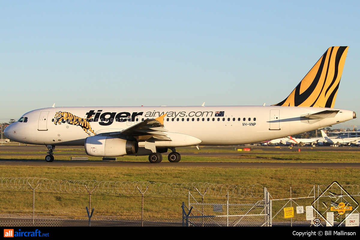 VH-VNP · Airbus A320-232 · (SYD / YSSY)