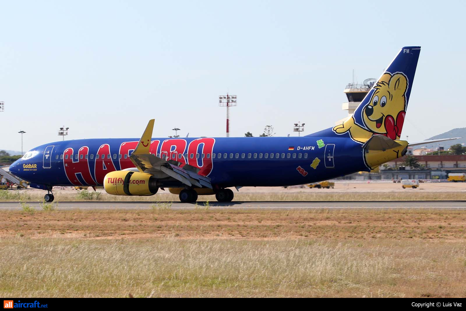 D-AHFM · Boeing 737-8K5(WL) · (FAO / LPFR)