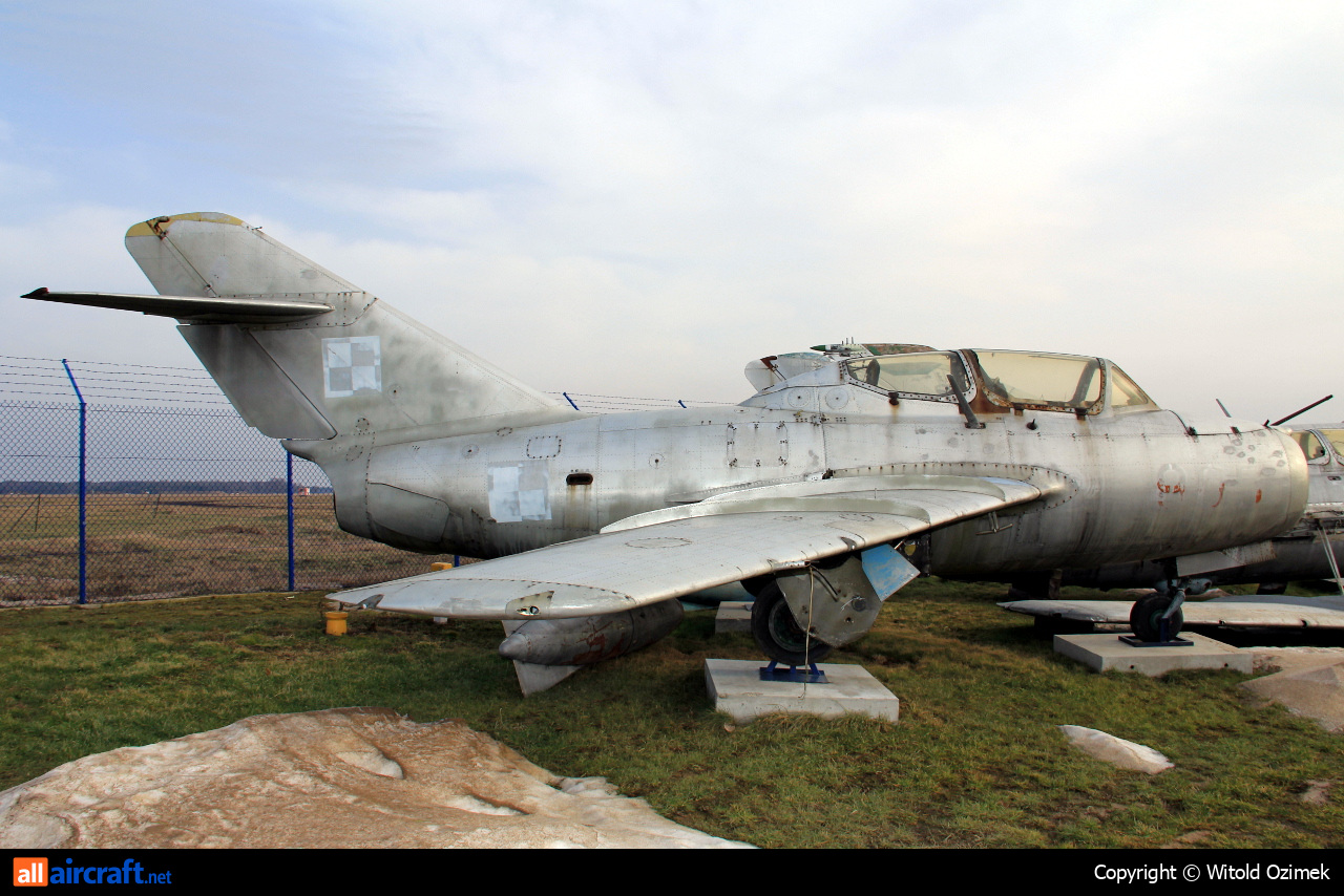 905 · PZL - Lim-2 SB · (EPDE)