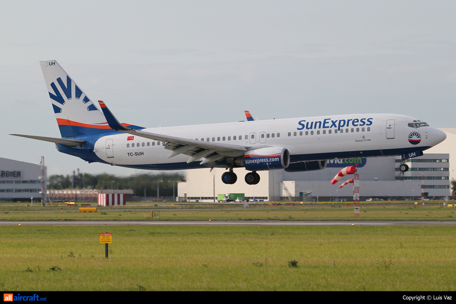TC-SUH · Boeing 737-8CX(WL) · (AMS / EHAM)