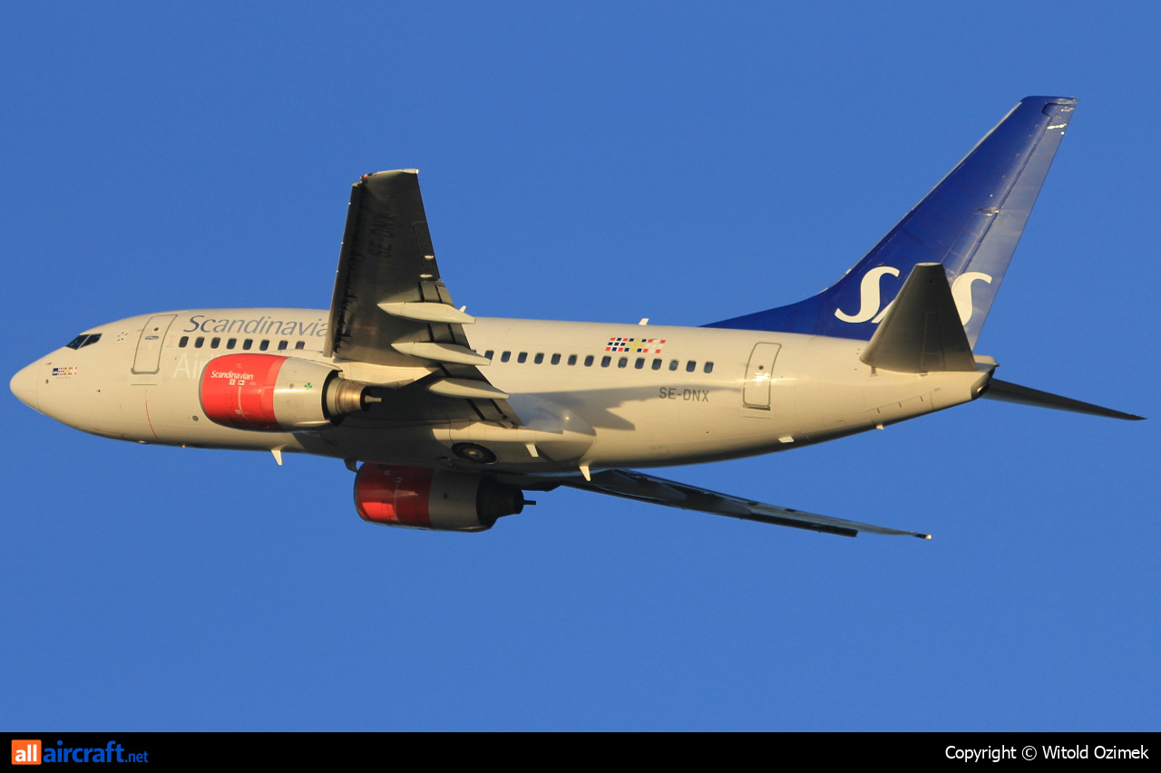 SE-DNX · Boeing 737-683 · (SVG / ENZV)
