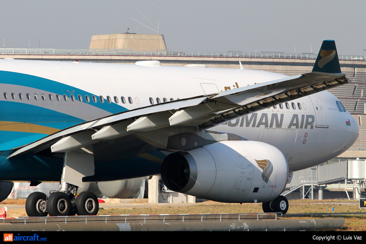 A4O-DC · Airbus A330-243 · (CDG / LFPG)