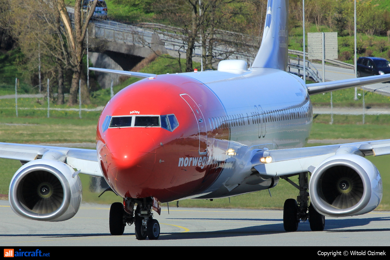 LN-NON · Boeing 737-86N(WL) · (SVG / ENZV)