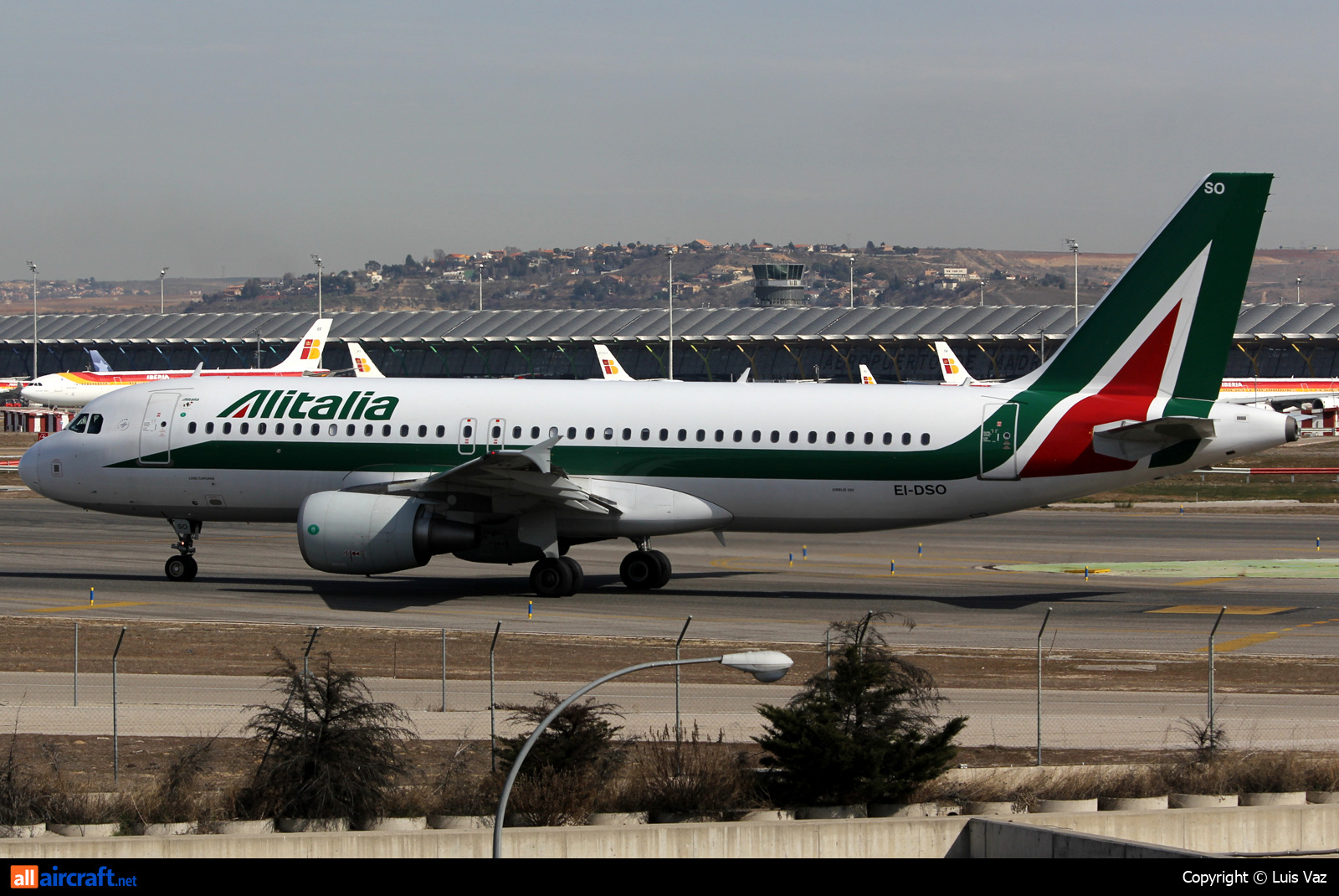 EI-DSO · Airbus A320-216 · (MAD / LEMD)