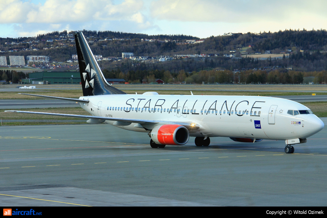 LN-RRM · Boeing 737-783 · (TRD / ENVA)
