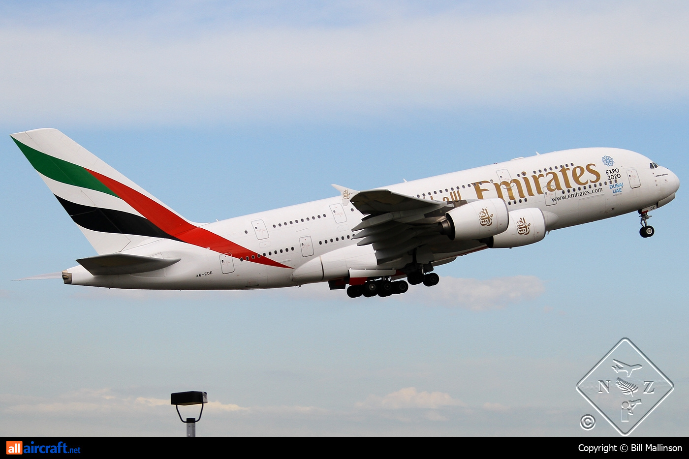 A6-EDE · Airbus A380-861 · (SYD / YSSY)