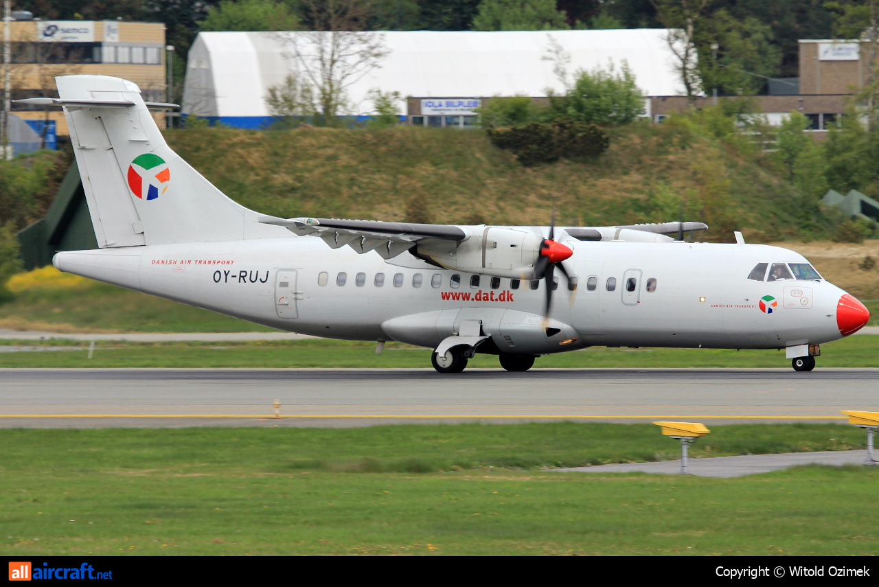 OY-RUJ · ATR-42-500 · (SVG / ENZV)