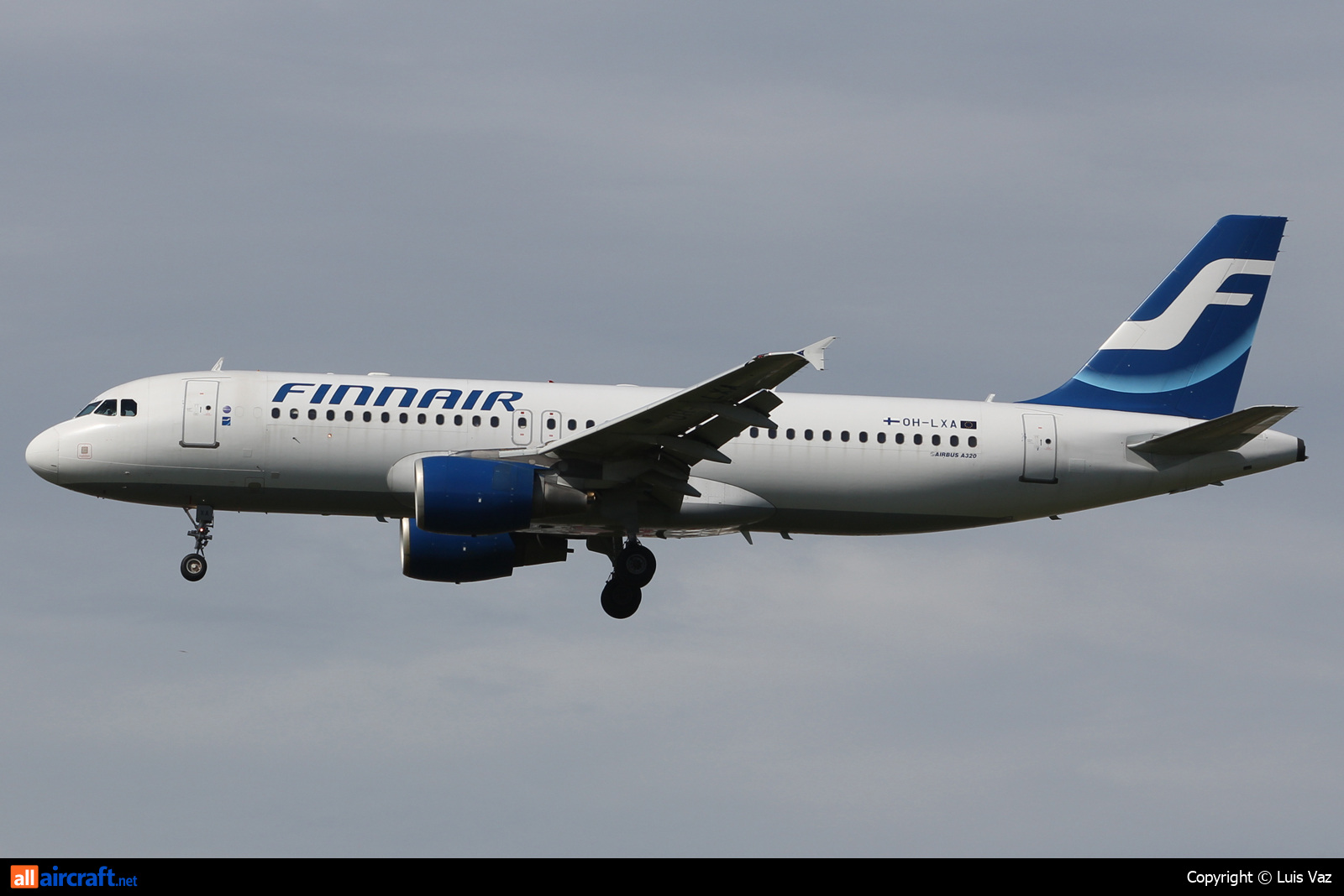 OH-LXA · Airbus A320-214 · (LHR / EGLL)