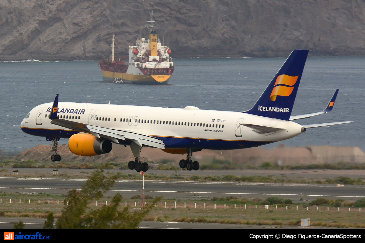 TF-FIP · Boeing 757-208(WL) · (LPA / GCLP)