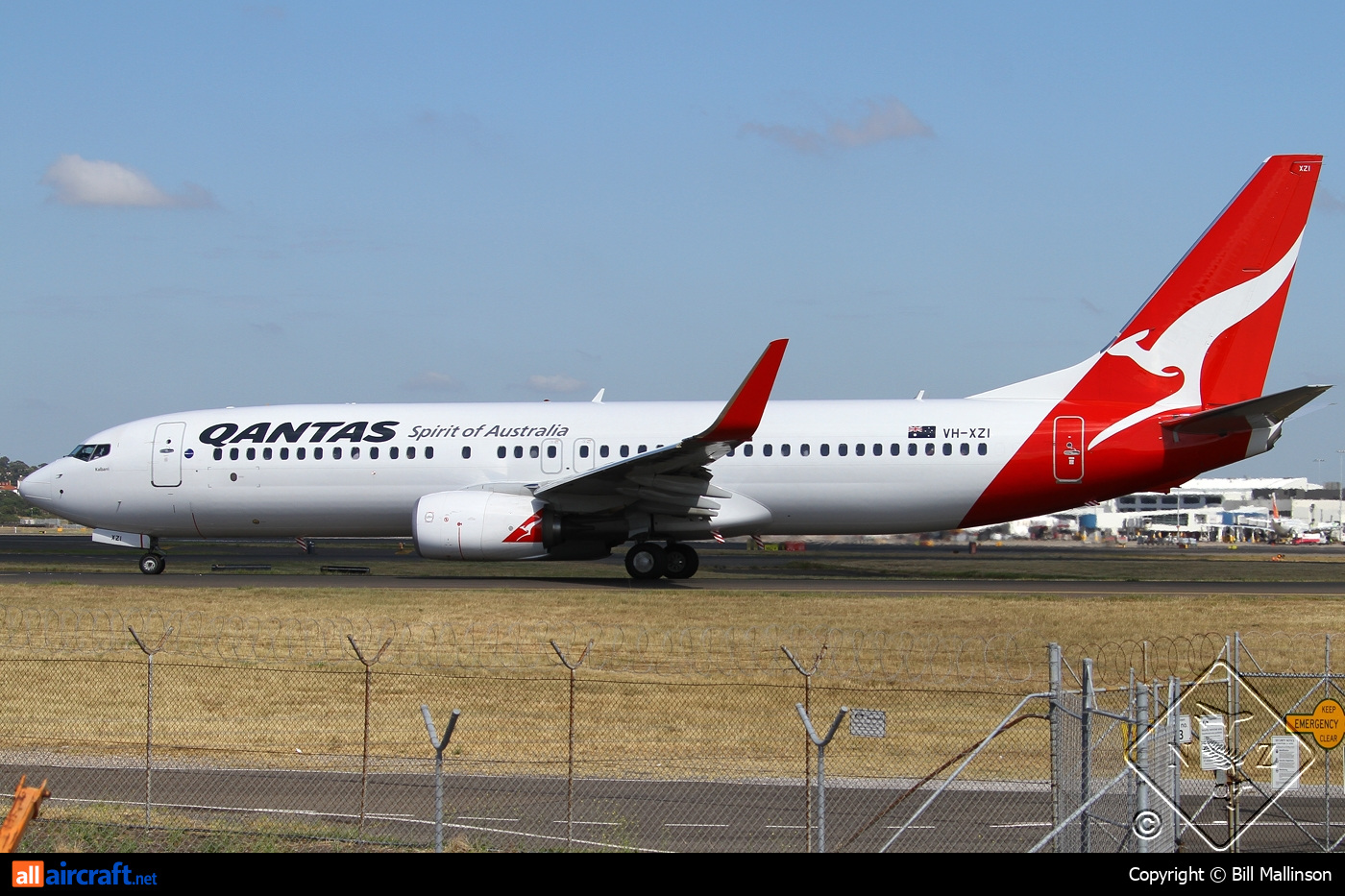 VH-XZI · Boeing 737-838(WL) · (SYD / YSSY)