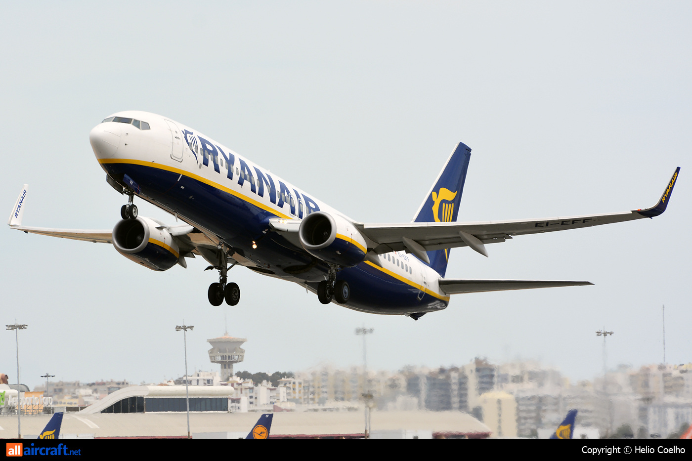 EI-EFF · Boeing 737-8AS(WL) · (FAO / LPFR)