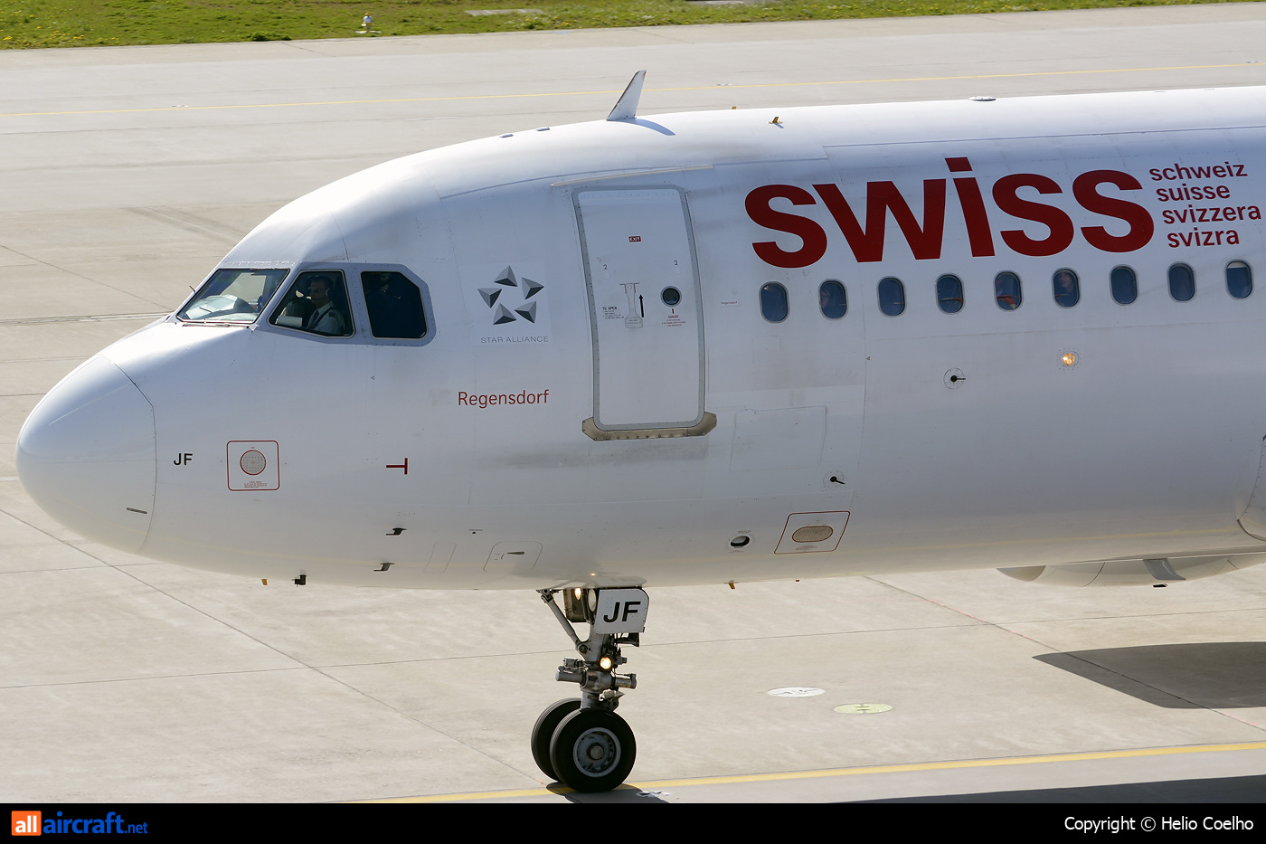 HB-IJF · Airbus A320-214 · (ZRH / LSZH)