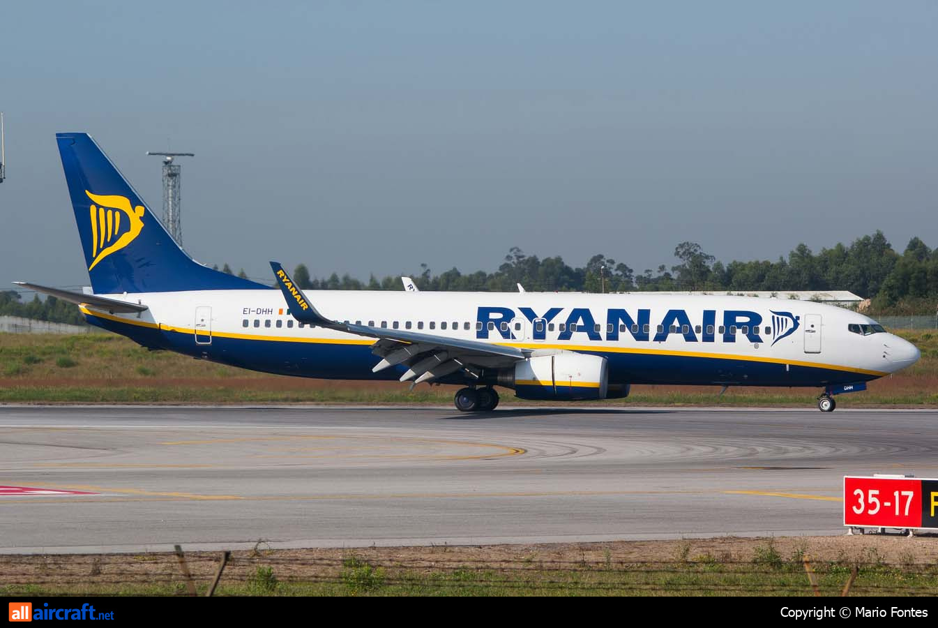 EI-DHH · Boeing 737-8AS(WL) · (OPO / LPPR)