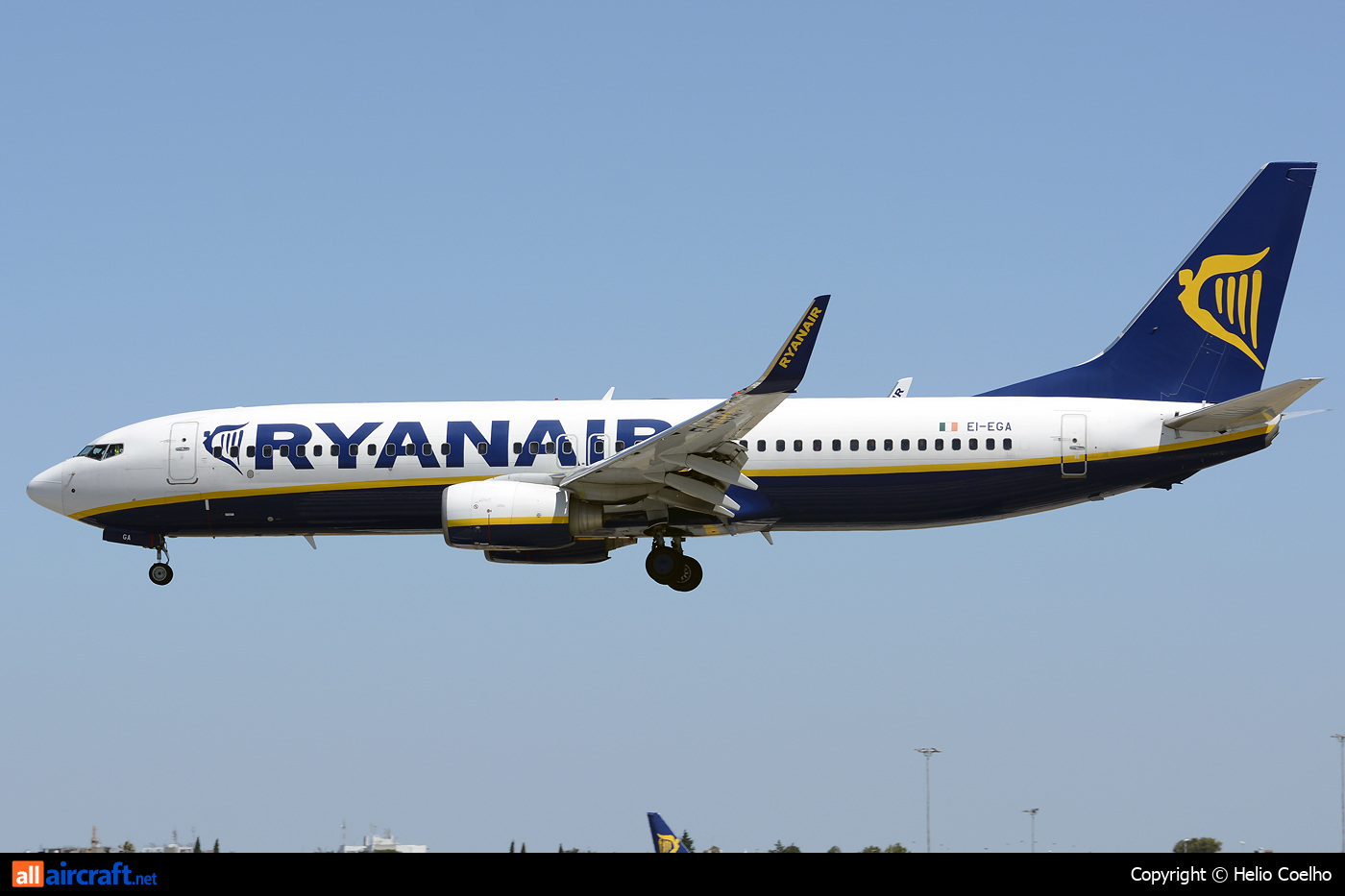 EI-EGA · Boeing 737-8AS(WL) · (LIS / LPPT)