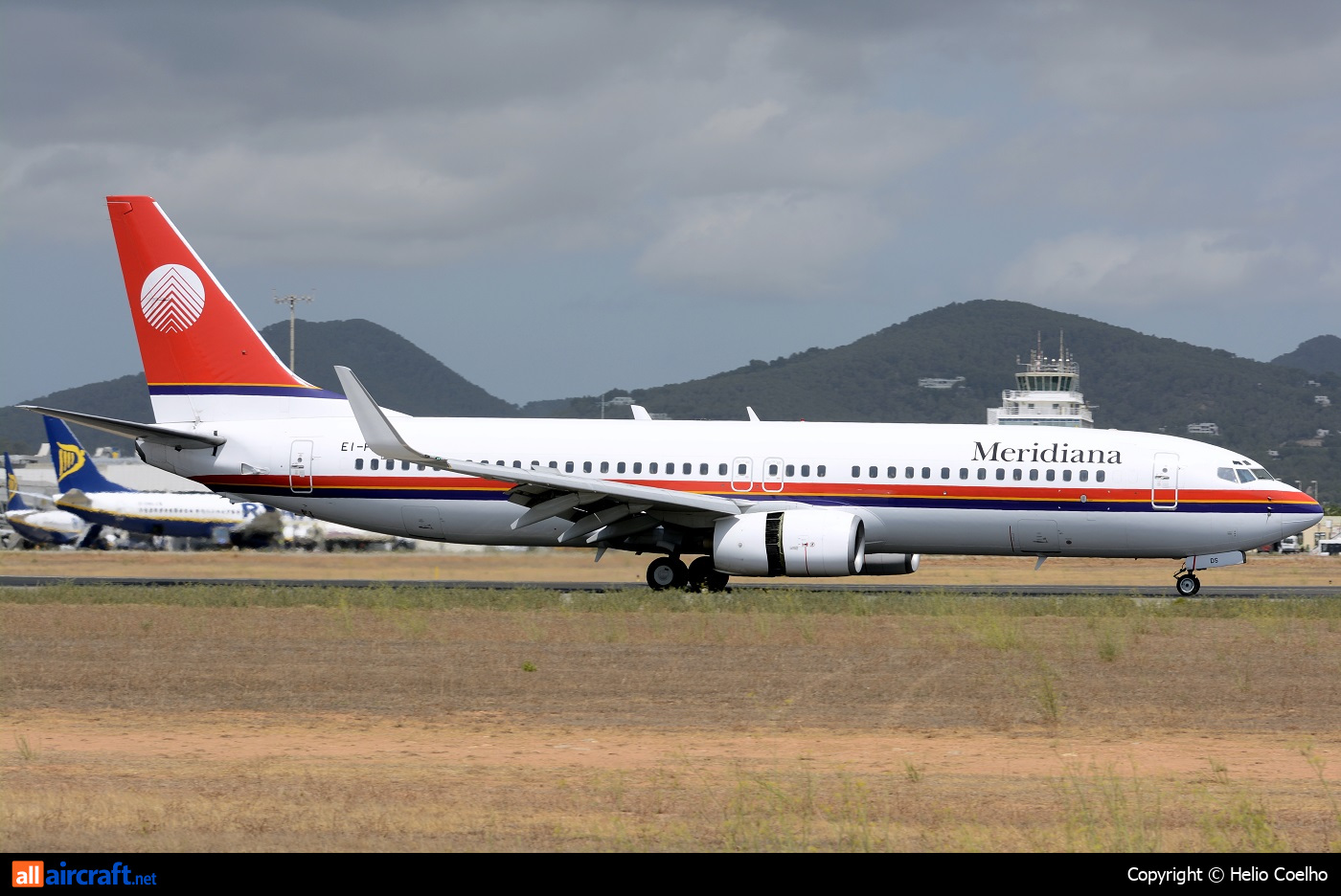 EI-FDS · Boeing 737-86N(WL) · (IBZ / LEIB)